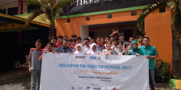 KUNJUNGAN RELAWAN TIK KE SMK RAFLESIA DEPOK